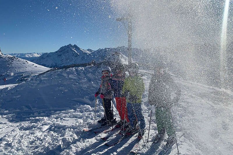 Private ski lessons for children with the Arlberg ski school