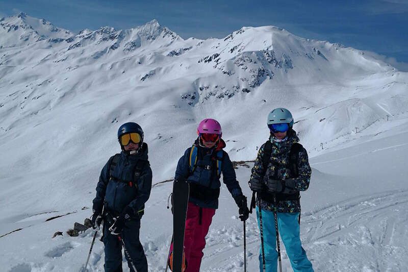 Private ski lessons with ski instructors from the Pettneu am Arlberg ski school